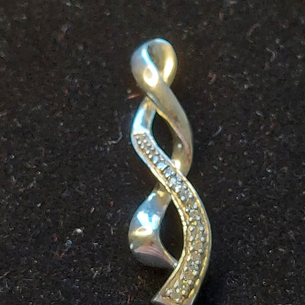 Diamond pendant - Picture 2 of 3